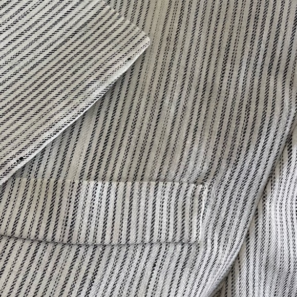 Theory white & blue stripe linen blazer size 2 - Picture 13 of 16